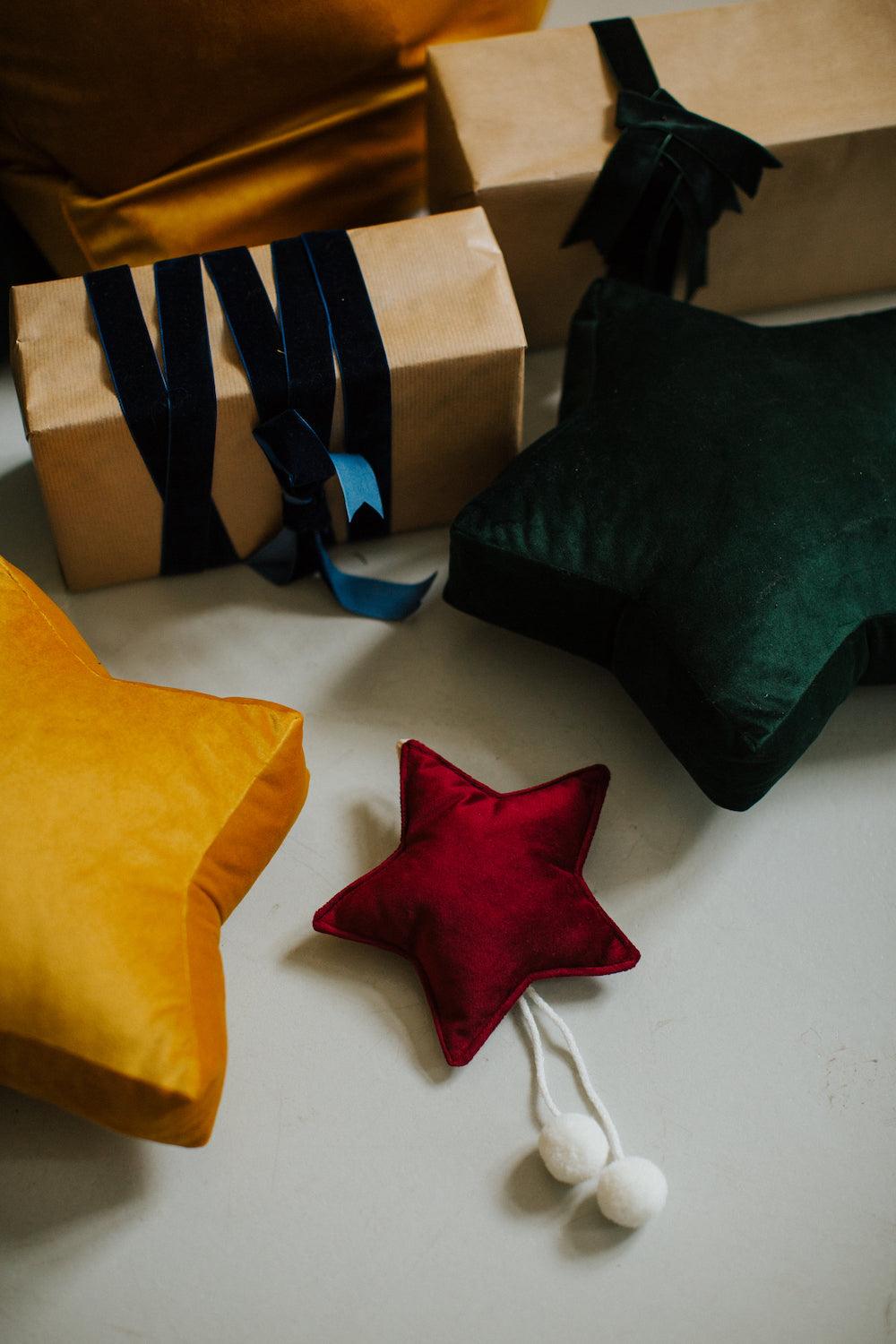 Small Star cushion yellow and green with star pendant and small gifts 